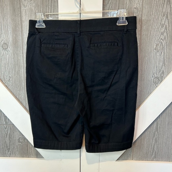 B058. StJohnās Bay Bermuda shorts size 10 Black - Picture 2 of 3